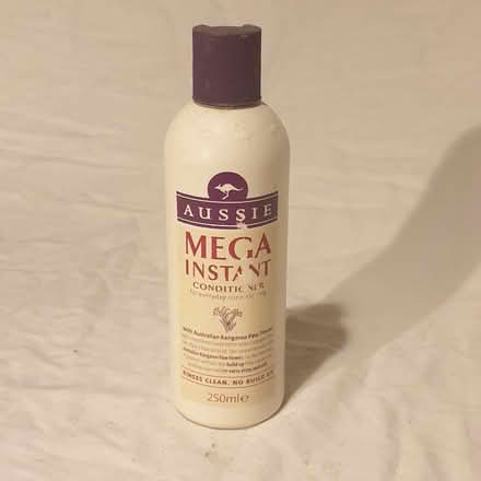 Photo of free Aussie Mega Instant Conditioner (Central IP1) #1