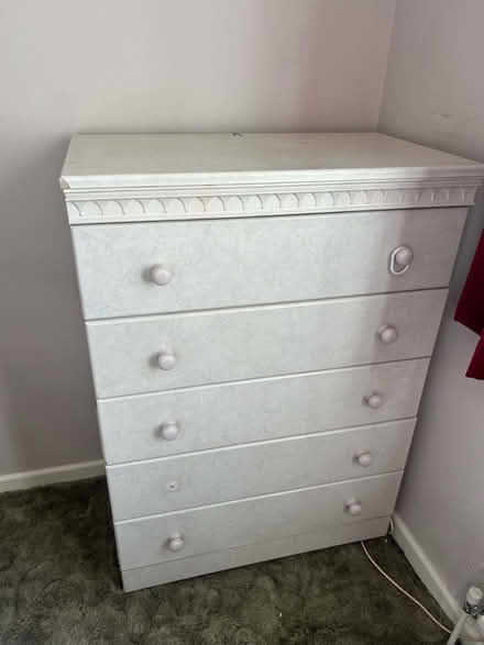 Photo of free Chest of drawers and bedsides (Bladon OX20) #1