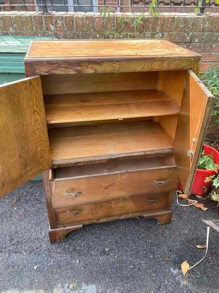 Photo of free solid Oak cuboard with 2 drawers (Glastonbury BA6) #1