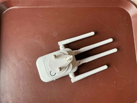 Photo of free WiFi repeater. Please read carefully (Walkley S6) #2