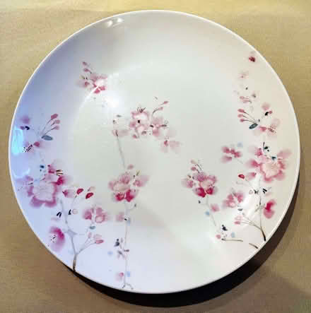 Photo of free 19 items fine bone china dinner set plates Linea blossom sak (Hale End IG8) #4