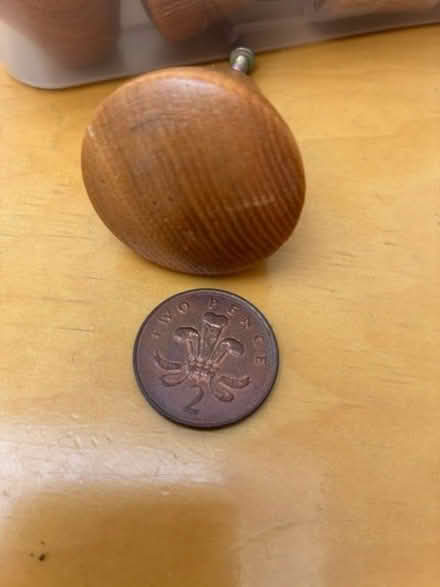 Photo of free Oak cupboard/wardrobe door knobs (New Malden KT3) #1