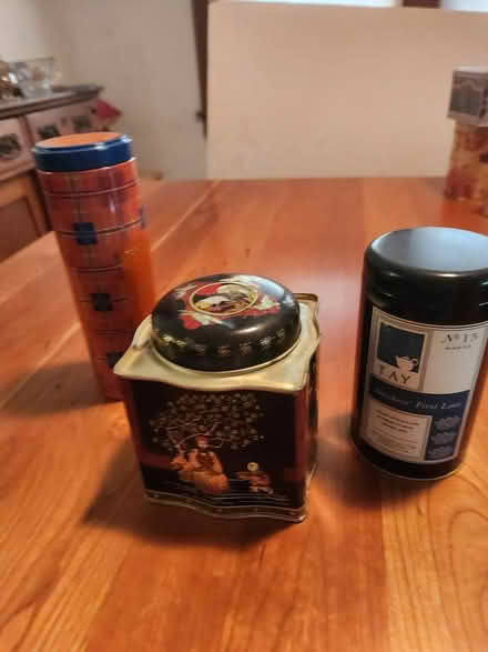 Photo of free collection of tea tins (Brookland) #4