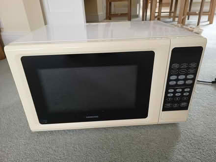 Photo of free Microwave – in working order (Wellingborough NN8 5) #1