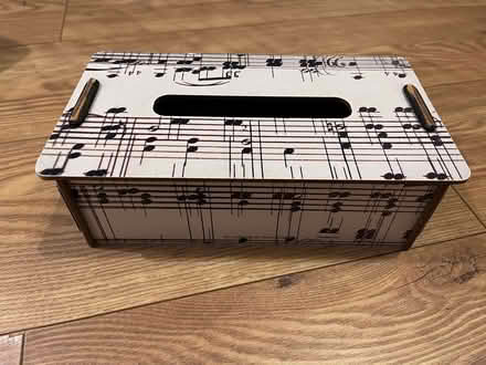 Photo of free Tissue box cover (Hale End IG8) #1