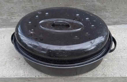 Photo of free Roasting Pan (North York: Bathurst Manor) #1