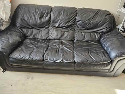 Photo of free black leather 3-seater sofa (Shooters hill SE18) #4