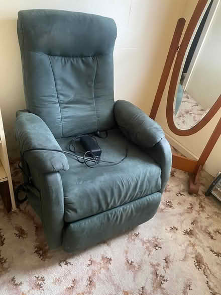 Photo of free Electric chair (Ormond) #3
