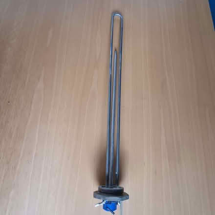 Photo of free immersion heater - 3kW, with thermostat (Beaconsfield HP9) #2