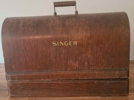 Photo of free Singer Hand Sewing Machine (Thrupp GL5) #2