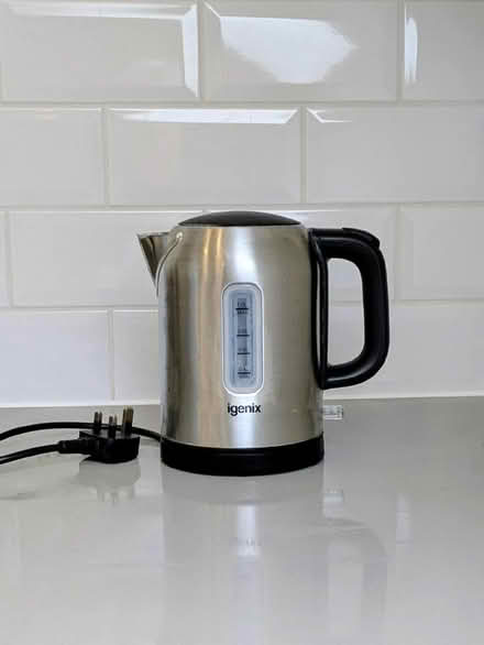 Photo of free Igenix kettle 1 litre (Upper Holloway N19) #1