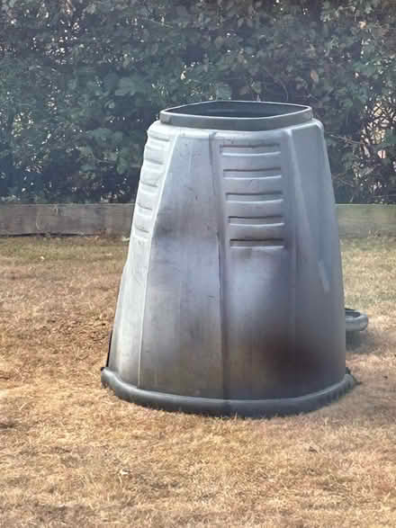 Photo of free Compost bin (Wallington PO16) #1