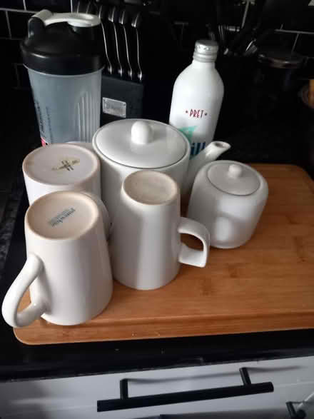 Photo of free Teapot set (New cross SE14) #1