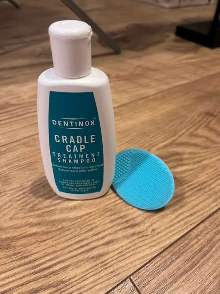 Photo of free cradle cap shampoo and brush (Hale End IG8) #1