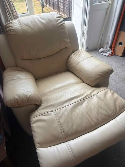 Photo of free Leather recliner (Bracklesham PO20) #3