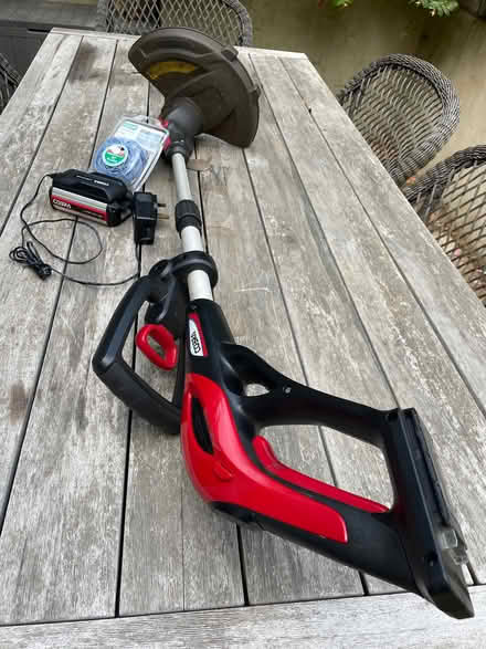 Photo of free Grass trimmer (battery not working?) (London Rd, HW HP11) #1