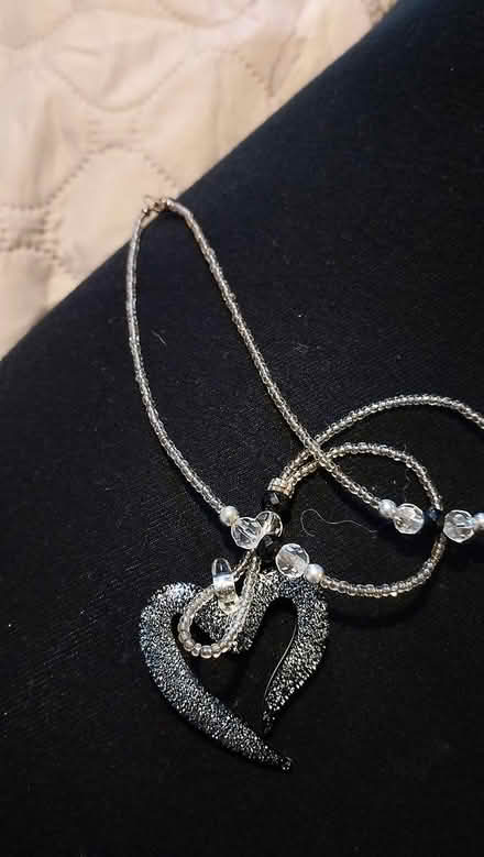 Photo of free Glass heart pendant (Chesser EH14) #1