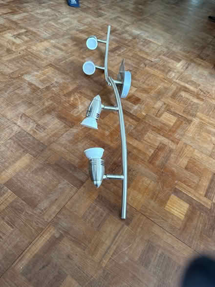 Photo of free Kitchen spotlight with bulbs (Cooden TN39) #1