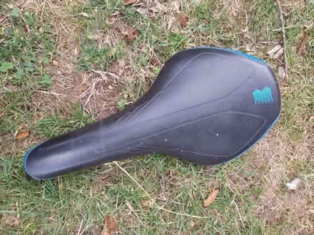 Photo of free Bike saddle (Jennyfield HG3) #2