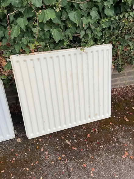 Photo of free Medium radiator for re-use/scrap (New malden KT3) #1