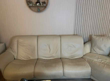 Photo of free Ekornes real leather corner sofa (RM3 9UP) #4