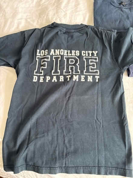 Photo of free T-shirts x3 & jogging bottoms (Beckenham BR3) #3