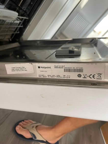 Photo of free Hotpoint washing machine. Read (Totternhoe LU6) #3