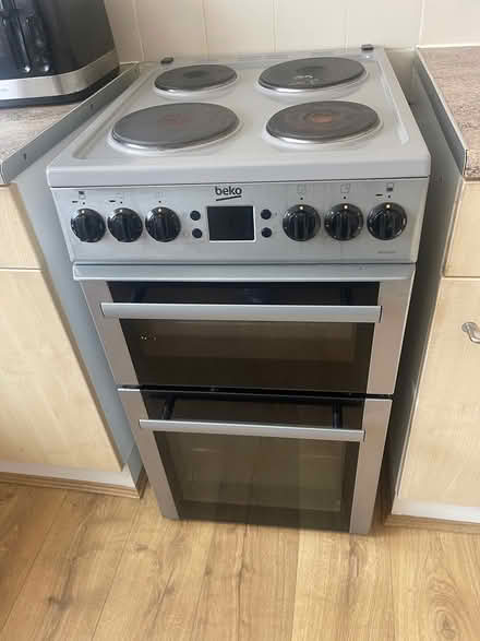Photo of free Beko electic cooker (RM6 Chadwell Heath) #1