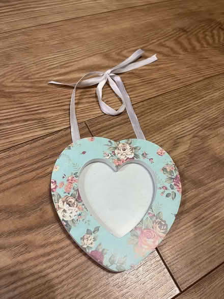 Photo of free Photo frame (Hale End IG8) #1