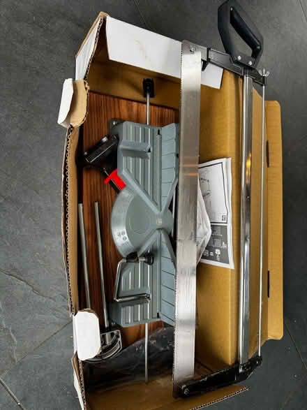 Photo of free Manual mitre saw and stand, 600mm depth (Fortis Green N2) #2