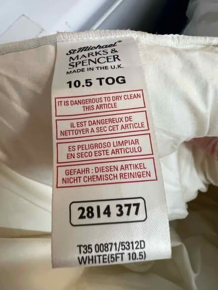 Photo of free 5ft duvet. 10.5 tog (Westbrook WA5) #2