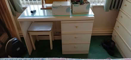 Photo of free Bedroom set. Drawers, bedside cabinet, dressing table (Knotty Ash L14) #3