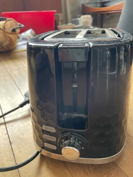 Photo of free Toaster (Crystal Palace SE19) #3