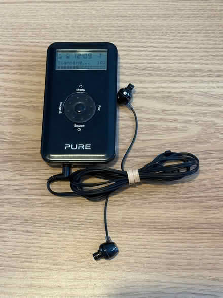 Photo of free FM & DAB pocket radio - working (New Eltham SE9) #1