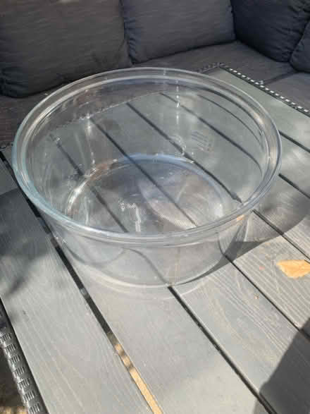 Photo of free Halogen Oven glass bowl (Leatherhead) #1