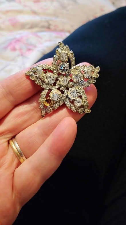 Photo of free Star brooch (Chesser EH14) #1