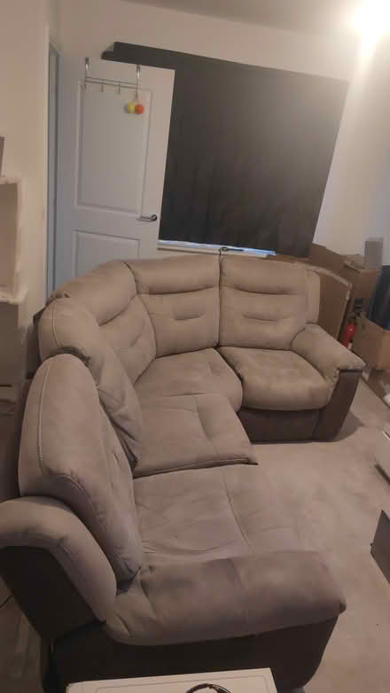 Photo of free Corner sofa, dbl electric recliner (New Farnley, Leeds LS12) #1