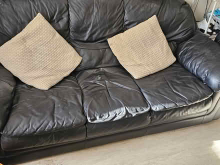 Photo of free black leather 3-seater sofa (Shooters hill SE18) #3