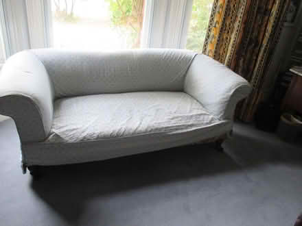 Photo of free Victorian settee (Tunbridge Wells N. TN1) #1