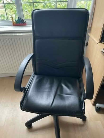 Photo of free Office chair (Eastbourne BN21) #1