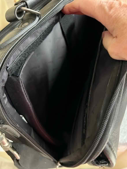 Photo of free Long handled Targus laptop bag (Westbrook WA5) #4