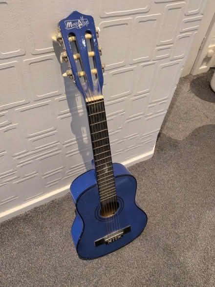 Photo of free Guitar (Stanwell Moor) #1