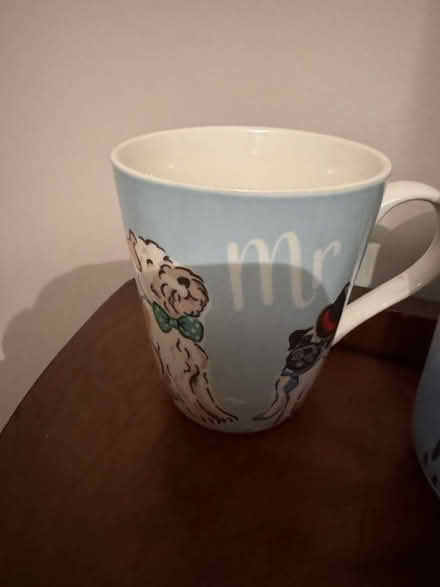 Photo of free Selection of mugs (Hale Village L24) #2