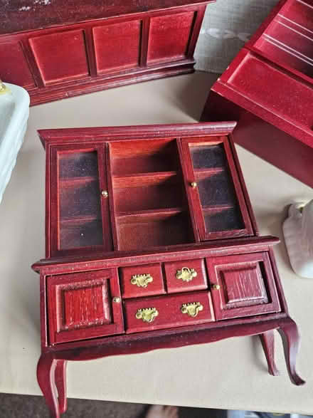 Photo of free Doll house items (Wordsley DY8) #4