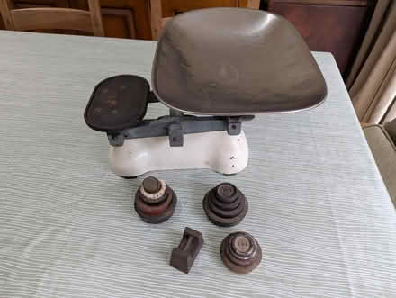 Photo of free Vintage Working Scales With Weights (West Wickham, BR4) #1