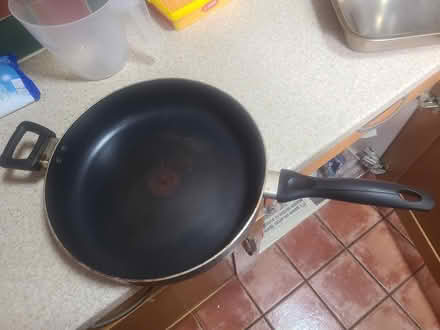 Photo of free large pan (Birmingham B17) #1