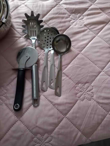 Photo of free Few utensils (New cross SE14) #1