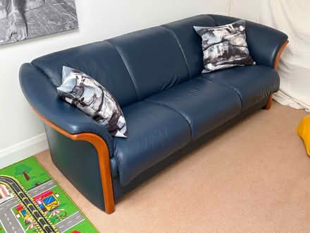 Photo of free Stressless "Manhattan" 3 seater sofa. Excellent condition (Hinchley Wood KT10) #1