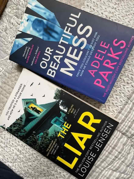 Photo of free 2 novels (Sherwood NG5) #1