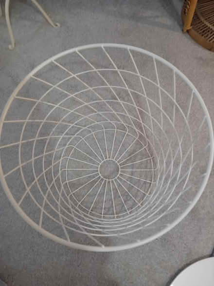 Photo of free round white open side table (Morecambe LA4) #4